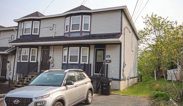 Inviting Townhome in St. John's City Center!