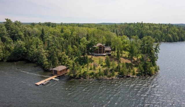 Island Retreat Sioux Narrows Ontario Canada - Amazing fishing area