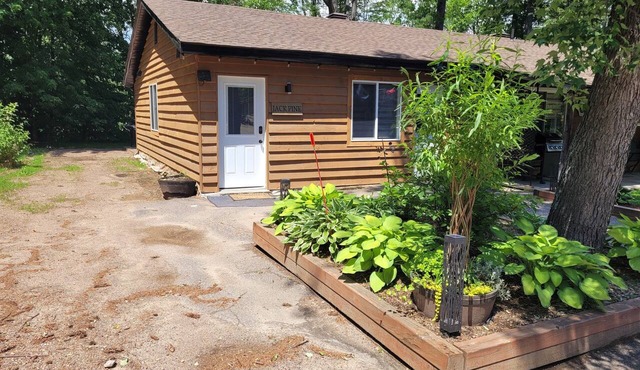 Jack Pine Cabin at Pine Ridge Park