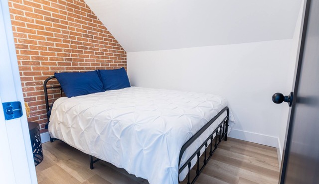 Jeannie & Clyde’s, a charming ocean view loft in Bay Bulls, NL.