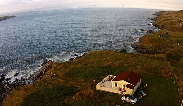 Kittiwake Cottage, Ultimate Oceanfront Getaway