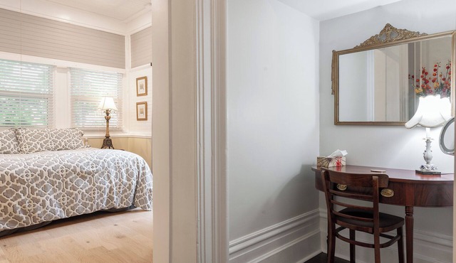 La Grande Chambre Stone Maiden Inn
