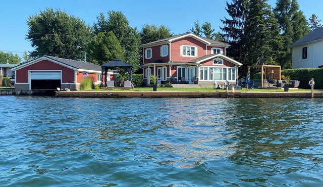 La maison de Chloé sur le lac