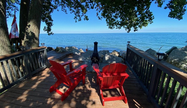 Lake Erie's charming 4 season Lake Houz with BBQ, Fire Pit & more