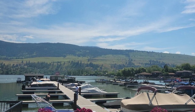 Lake Front Ground Floor 2 Bedroom Condo at Turtle Bay Marina Resort