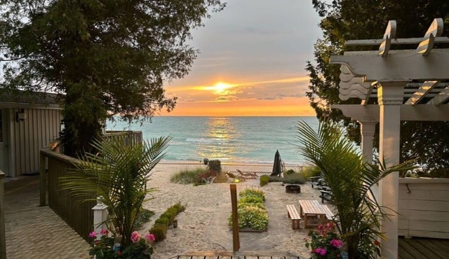 Lake Huron Oasis! Private Beachront Cottage