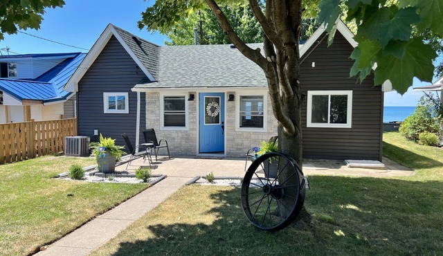 Lake Sawiak Waterfront Haven