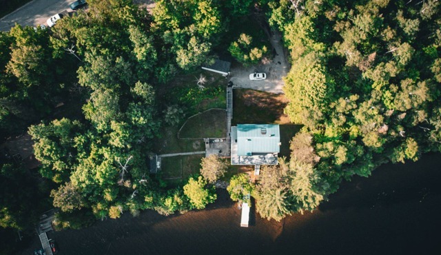 Lake side Cottage