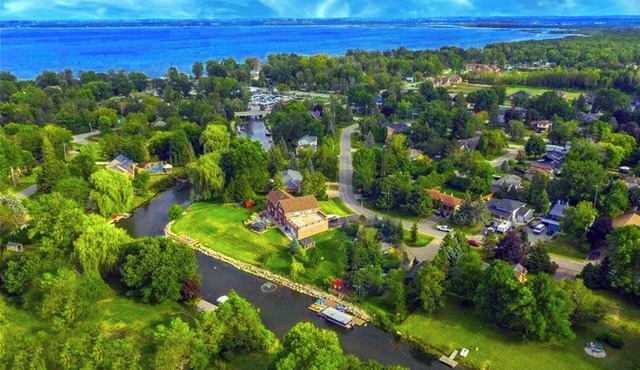 Lake Simcoe Waterfront Retreat | Expansive Private Grounds · Ideal for Groups