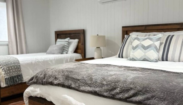 Lakefront Getaway Sparrow Lake Muskoka Beach House