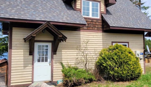 Lakefront Muskoka of Amazing Cottage