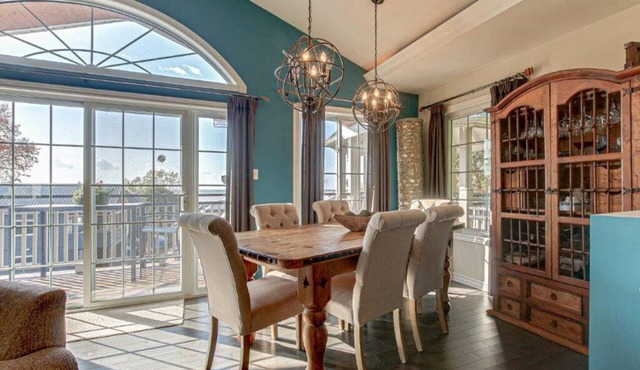 Lakefront View w Private BEACH! - Spacious Luxury Estate Home ~ Pet Friendly
