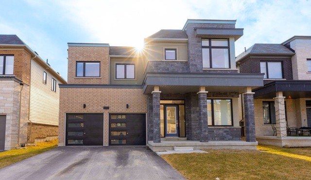 Lakeside Modern House 4BR - Steps to the lake