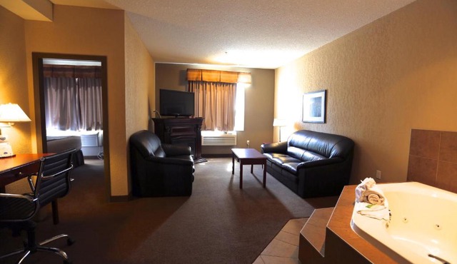 Lakeview Inns & Suites - Fort Nelson
