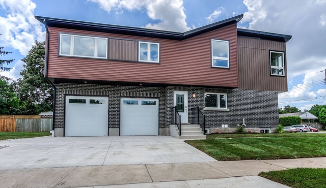 Large 3bdrm Duplex in the Heart of Kitchener!