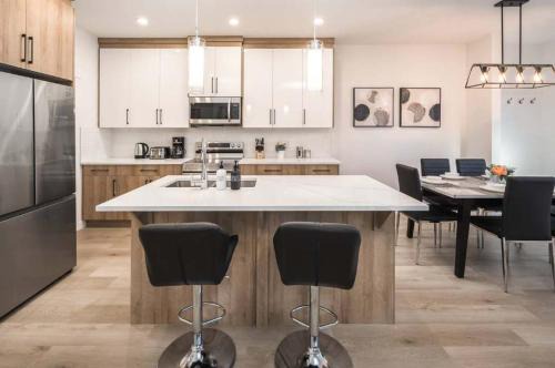 Large 3BR w AC & FREE Banff Pass