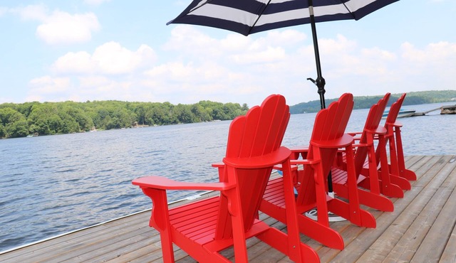 Last Two Weeks of Summer Available- Large Dock, Hot Tub, Beach w Water Toys