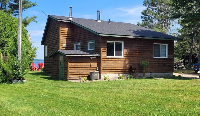 Laurentian Cabin at Pine Ridge Park