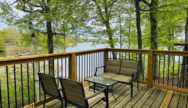 Lazy Maple Cabin on Charleston Lake