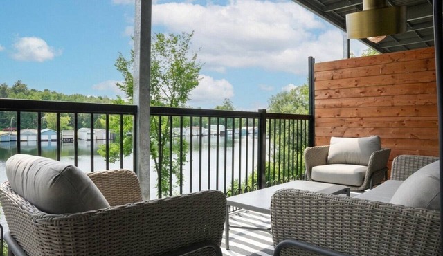 Le 102 Condo moderne au cœur de Magog