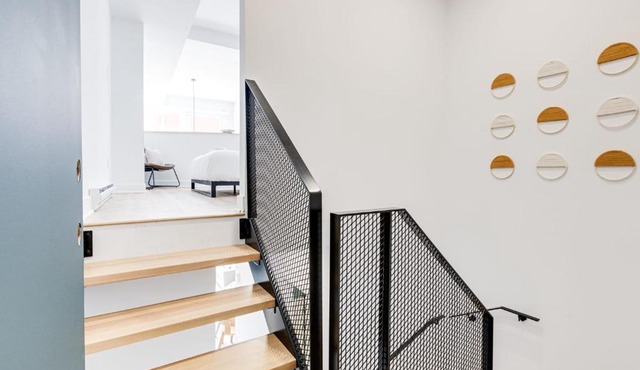 Le Mile End by M11 - Luxurious Two-Floor 1BDR Loft