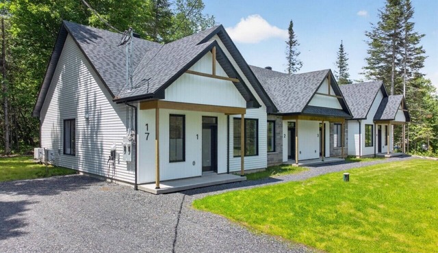 Le Relais Austin - Full Property (4 Units-6 beds)