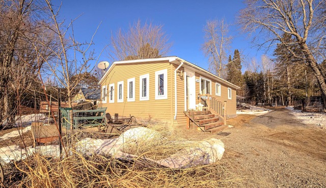 Le serein d’Avellin-Chalet au bord du lac, kayak, activités en famille