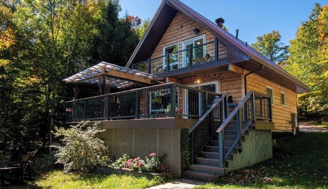 Lee's Lakeside Lair - Three Bedroom Cottage, Sleeps 6