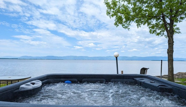 Les Chalets Bleus - Cozy refuge by the river in nature - Cottage 4 in Cap-Saint-Ignace