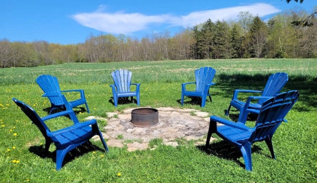 Lions Head · Family friendly cottage ☆walking distance to beach