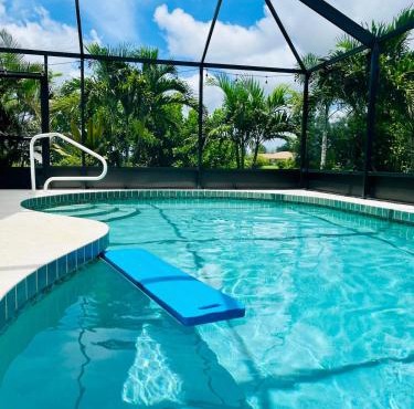 Little Summer House 2-2, heated pool, golf and beach in Rotonda West