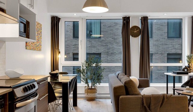 LiV MTL Downtown Montreal Spacious Urban Suites