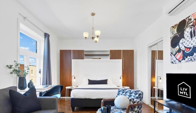 LiV MTL MTL Plateau Urban Suites Near Downtown Montreal