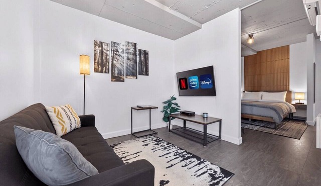 Loft 301 | Rooftop | Downtown