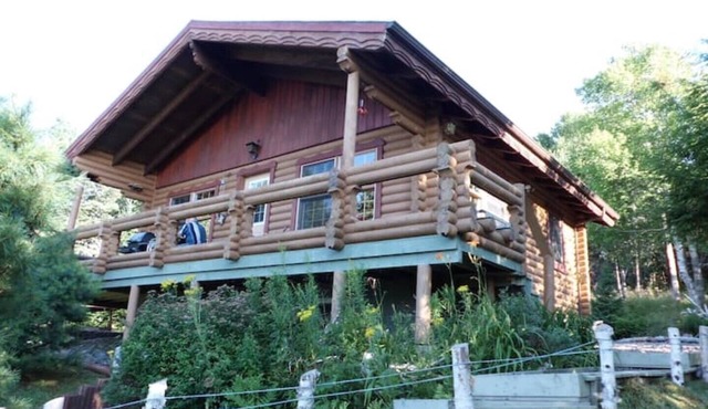 Log cabin with fantastic panoramic views
