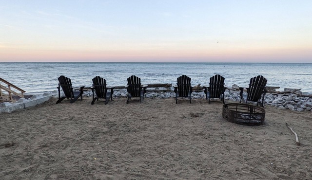 Long Point - Modern Waterfront Beach House - Just renovated!