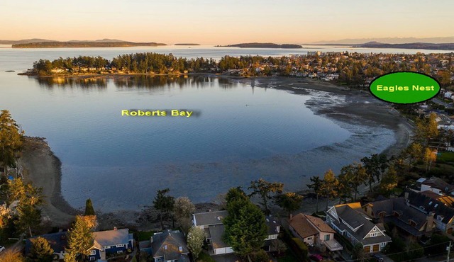 Long stay Snowbird Waterfront Furnished Rental Sidney, BC.