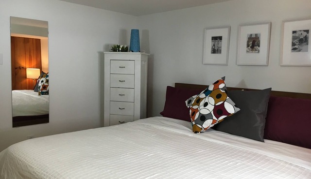 Lovely character suite, in very convenient, lush, West Side Neighbourhood