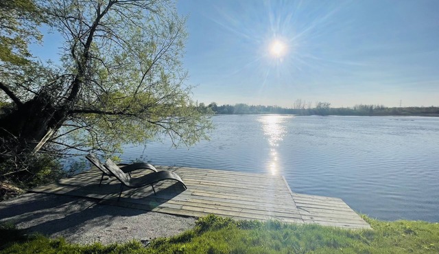 Lovely get away waterfront home