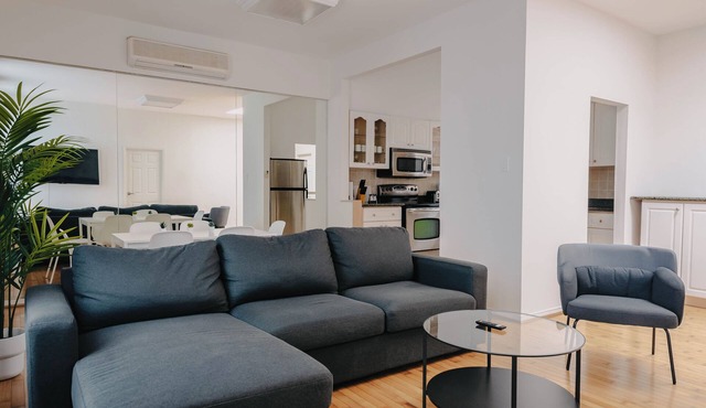 Lum The Queen - Superior Two-Bedroom Apartment