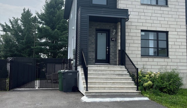 Luxueuse Villa, Unique en Ville in Drummondville