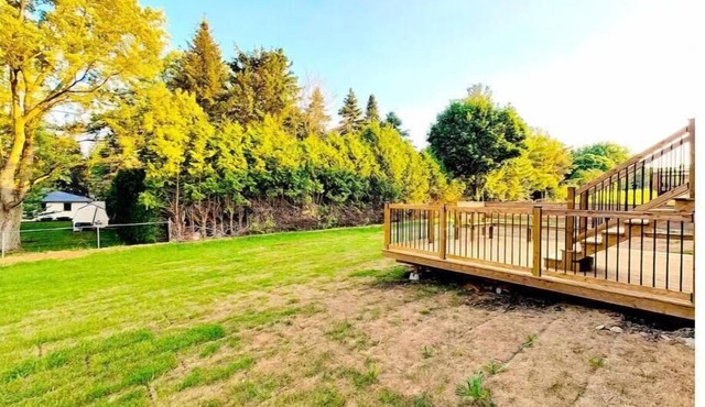 Luxurious and Spacious Home in Ilderton