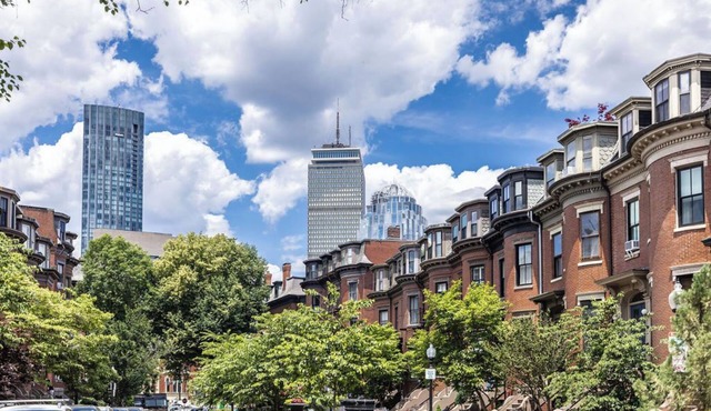 Luxury 1 BR condo in South-End Boston, walk to Back Bay, Prudential, Copley in Boston