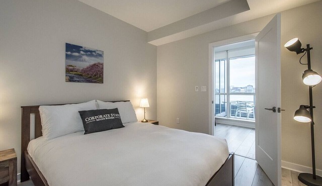 Luxury 1BR Apt with City Views – Walk to Alderney
