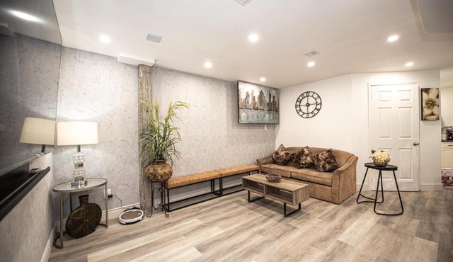 Luxury 2BR Guest Suite