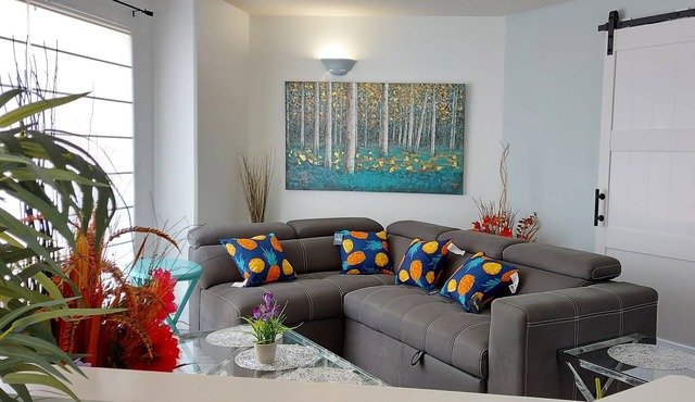 "✨Luxury 3 Bed 2 Bath - All-Inclusive Furnished Retreat✨"