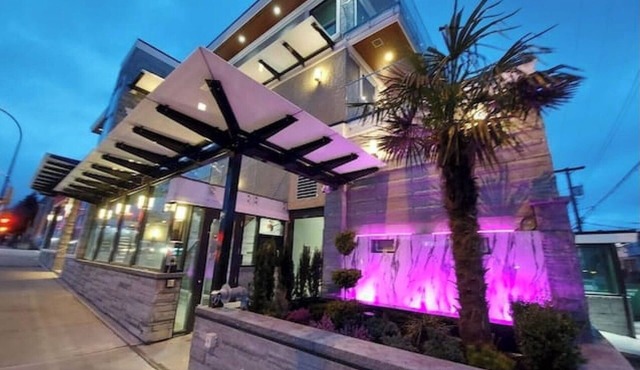 Luxury 3 Bedroom Townhouse
