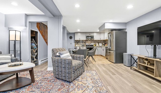 Luxury 3BR | Free Parking | Boston | ROKU TV in Boston