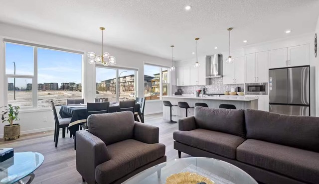 Luxury 4BD/3BA Family Home by Seton Hospital