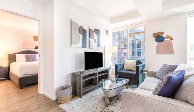 Luxury Apt with Gym in Seaport in Boston